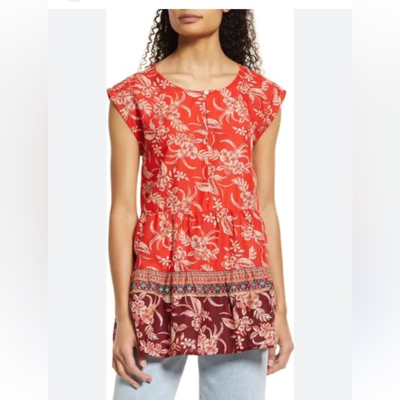 beachlunchlounge Tops - Beachlunchlounge Red and White Floral Top